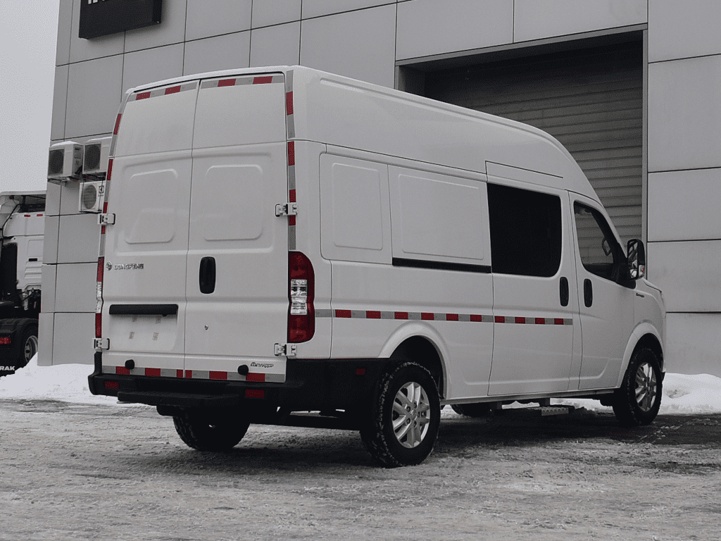 Грузопассажирский автобус DongFeng K33-561